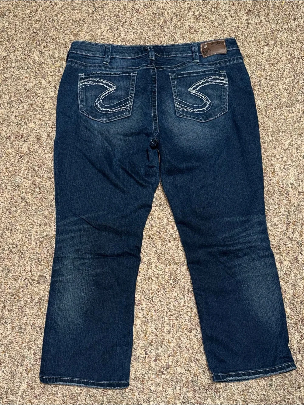 Women's silver jeans suki Capri size 18 Dark Blue capris
